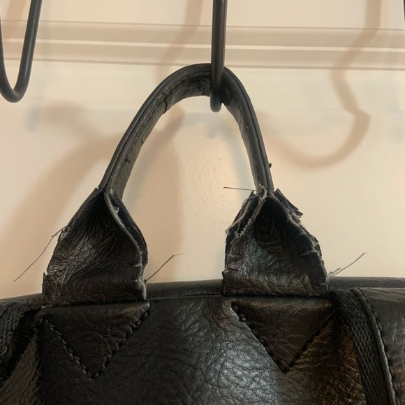 Matt and Nat Backpack - Picture 4 of 8